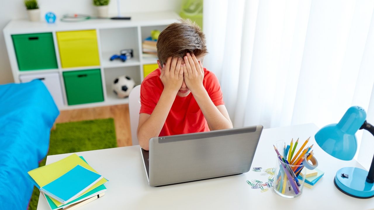 What are the problems kids facing due to Online Learning